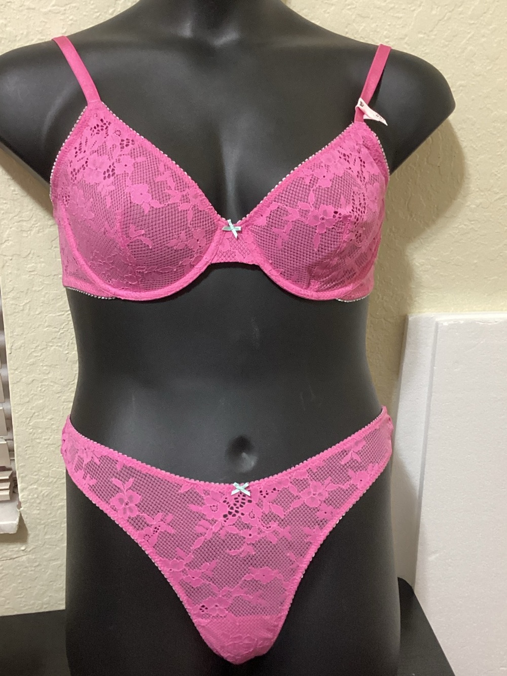 Victoria's Secret Hot Pink Lace Underwire Bra & Bikini Set
